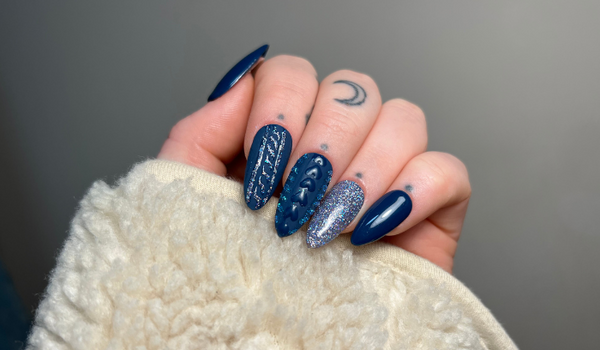 Winter Cardigan Nails